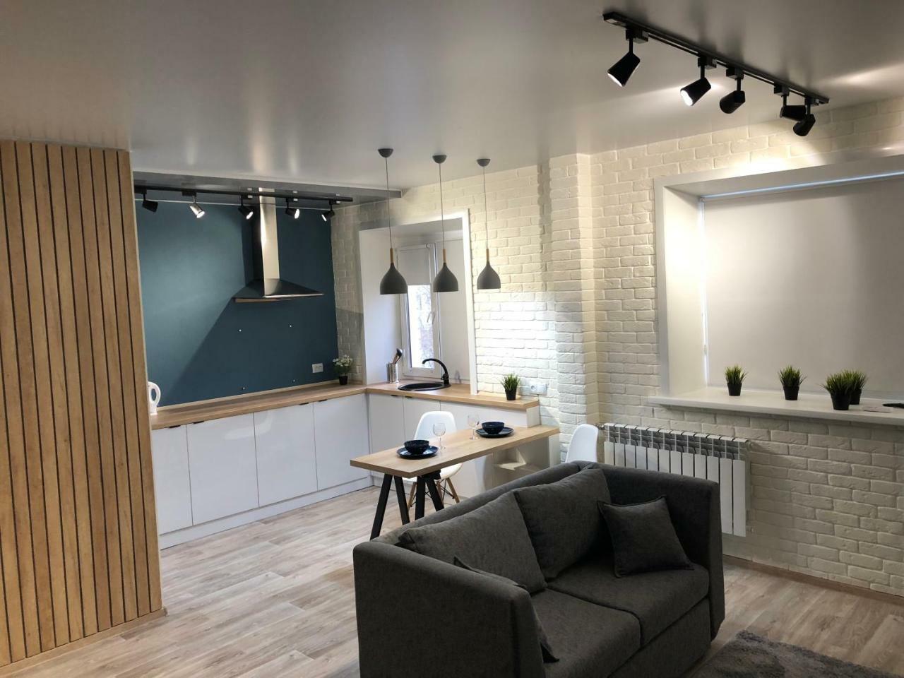 Студия "Loft" Lägenhet Pavlodar Exteriör bild